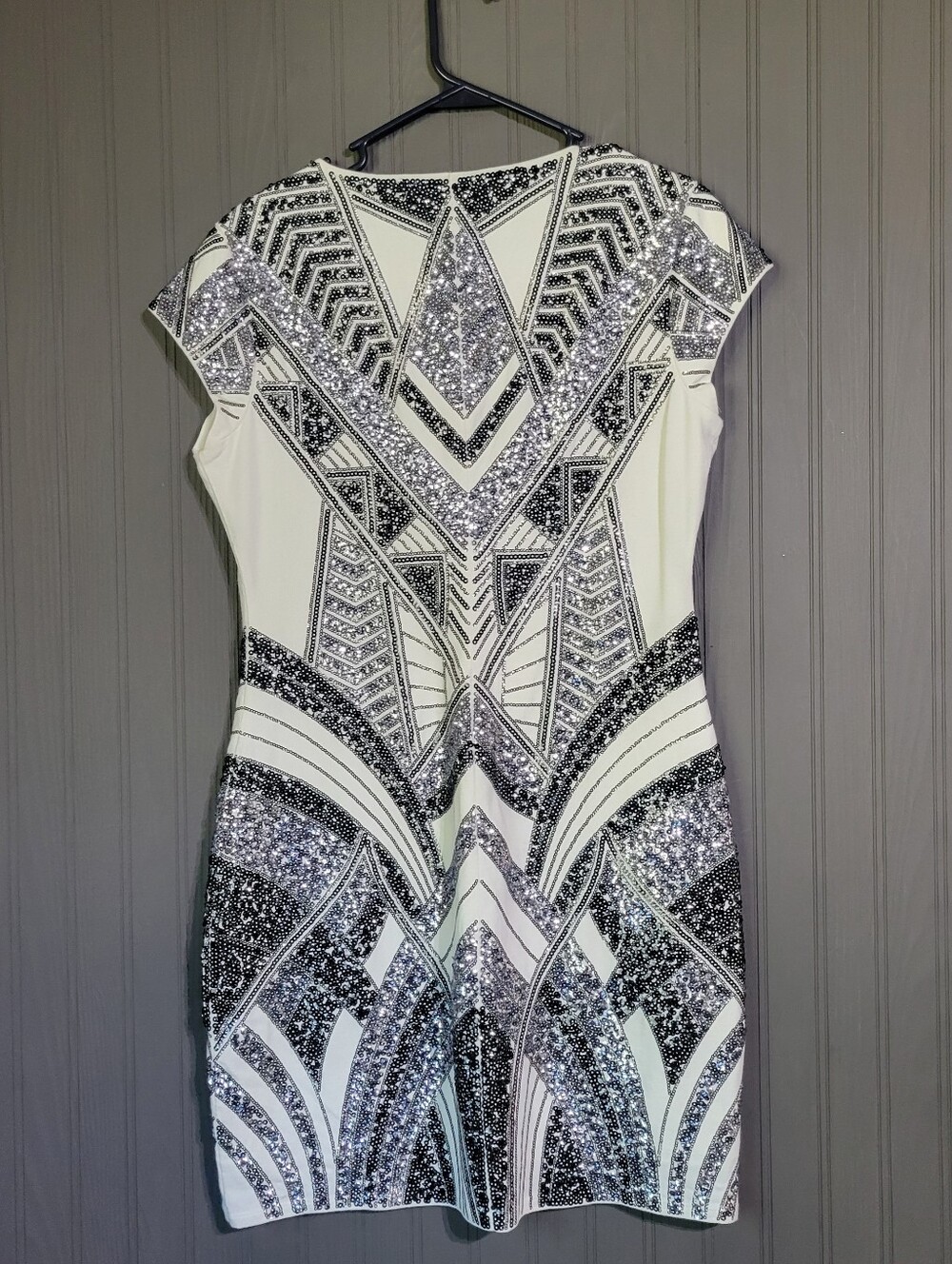 Express Short Sleeve Sheath Dress Sequined Geometric Pattern White Women's Large - Picture 2 of 7
